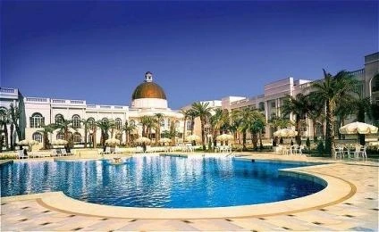 Ornate Banquet Hall Lucknow wedding venue