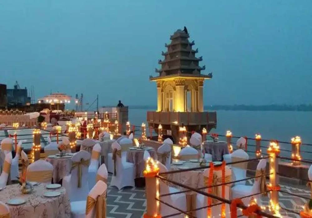 Destination Wedding Cost in Varanasi - Ghat Wedding Setup