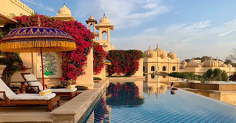 The Oberoi Udaivilas - Grand Courtyard and Pool Area